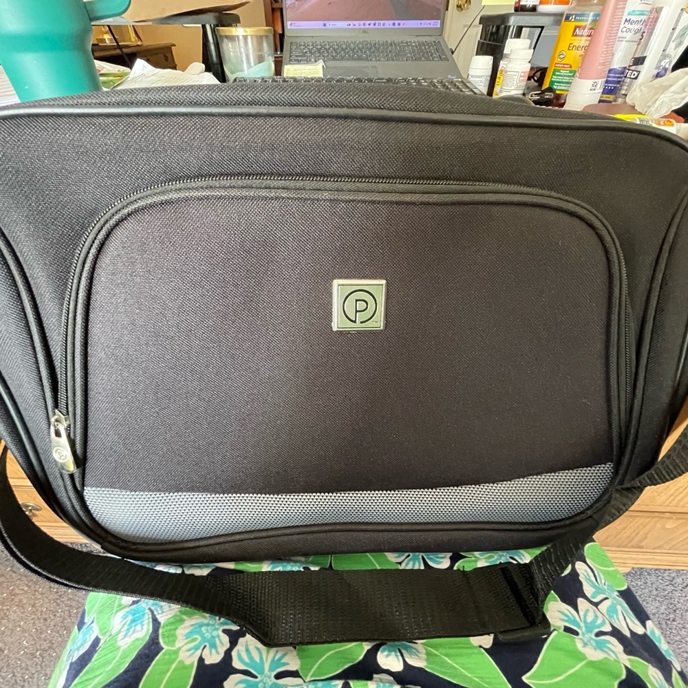Stylish Black and Gray Messenger Bag